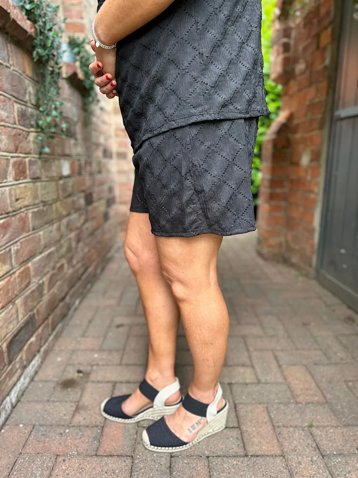 Black Diamond Pattern Shorts Thalia