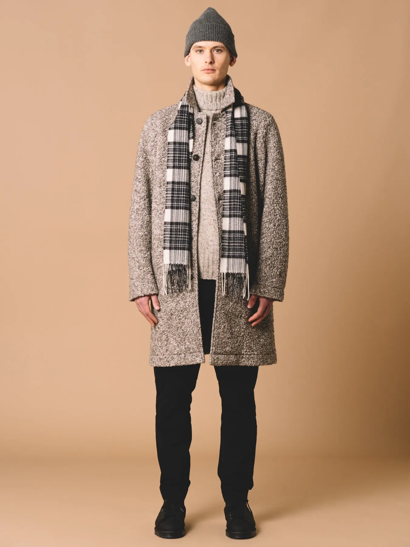 Bowhill Scarf in Black / White Check Lambswool