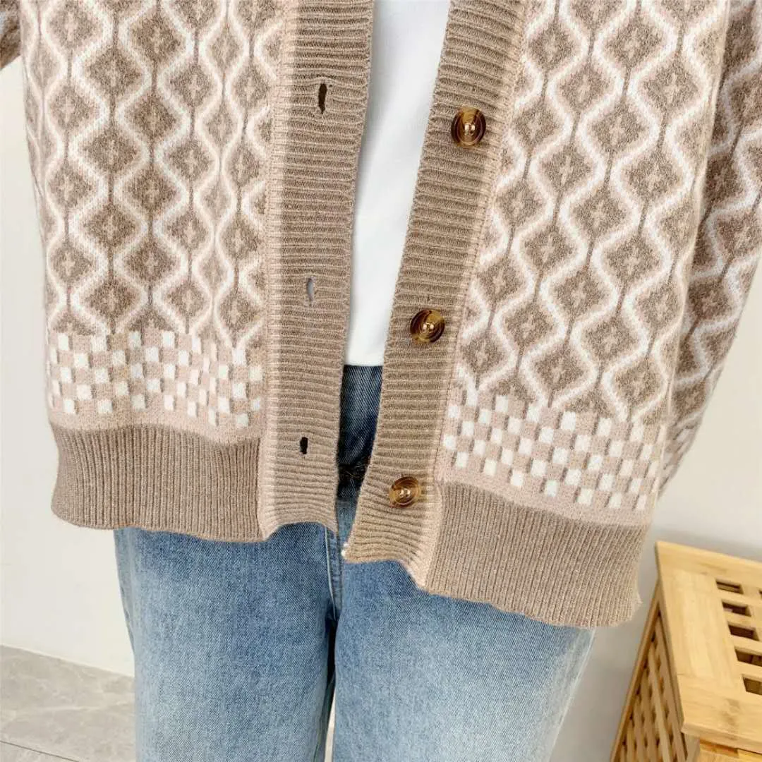 Diamond pattern sweater