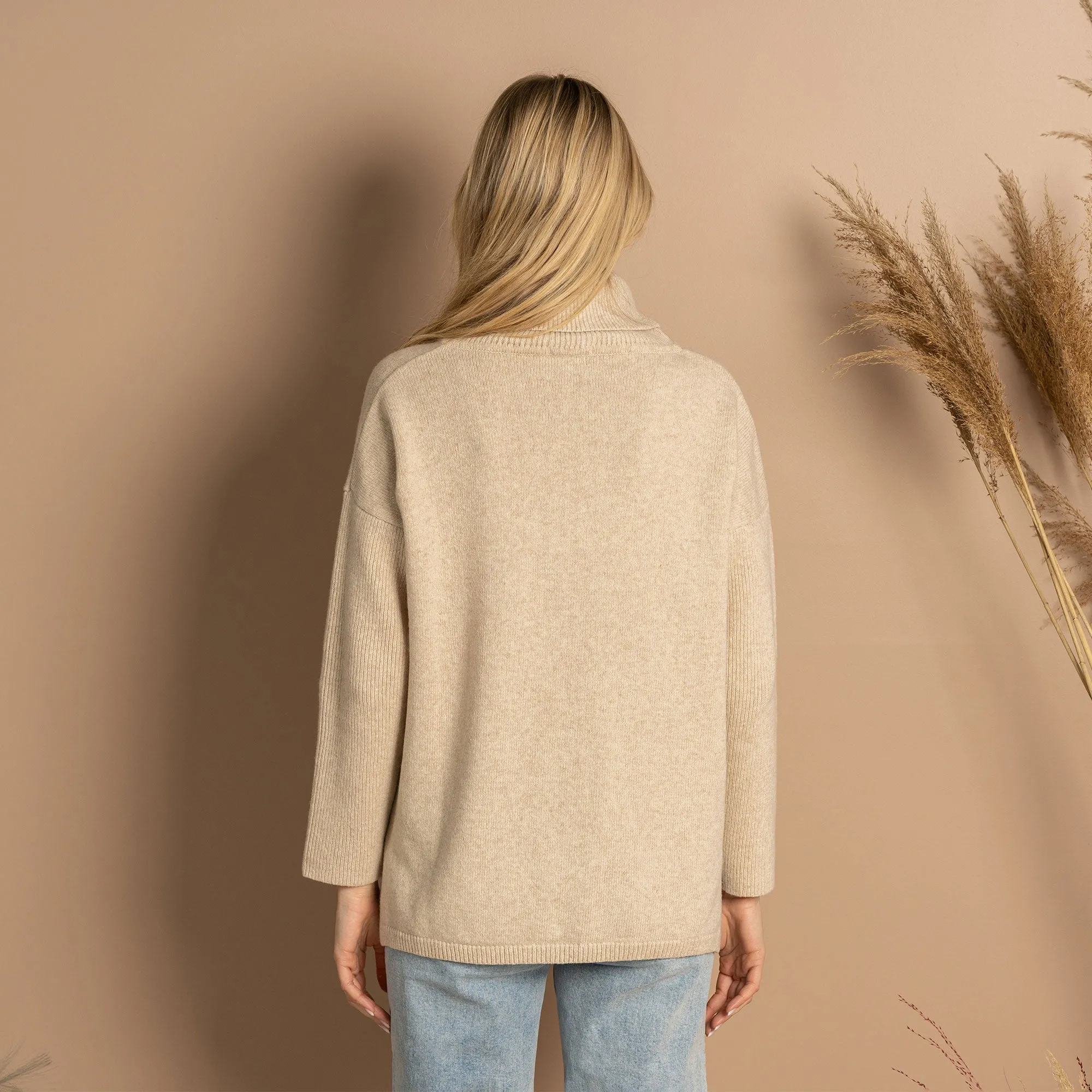 Knit Merino Turtleneck Sweater Vienna Creamy Beige