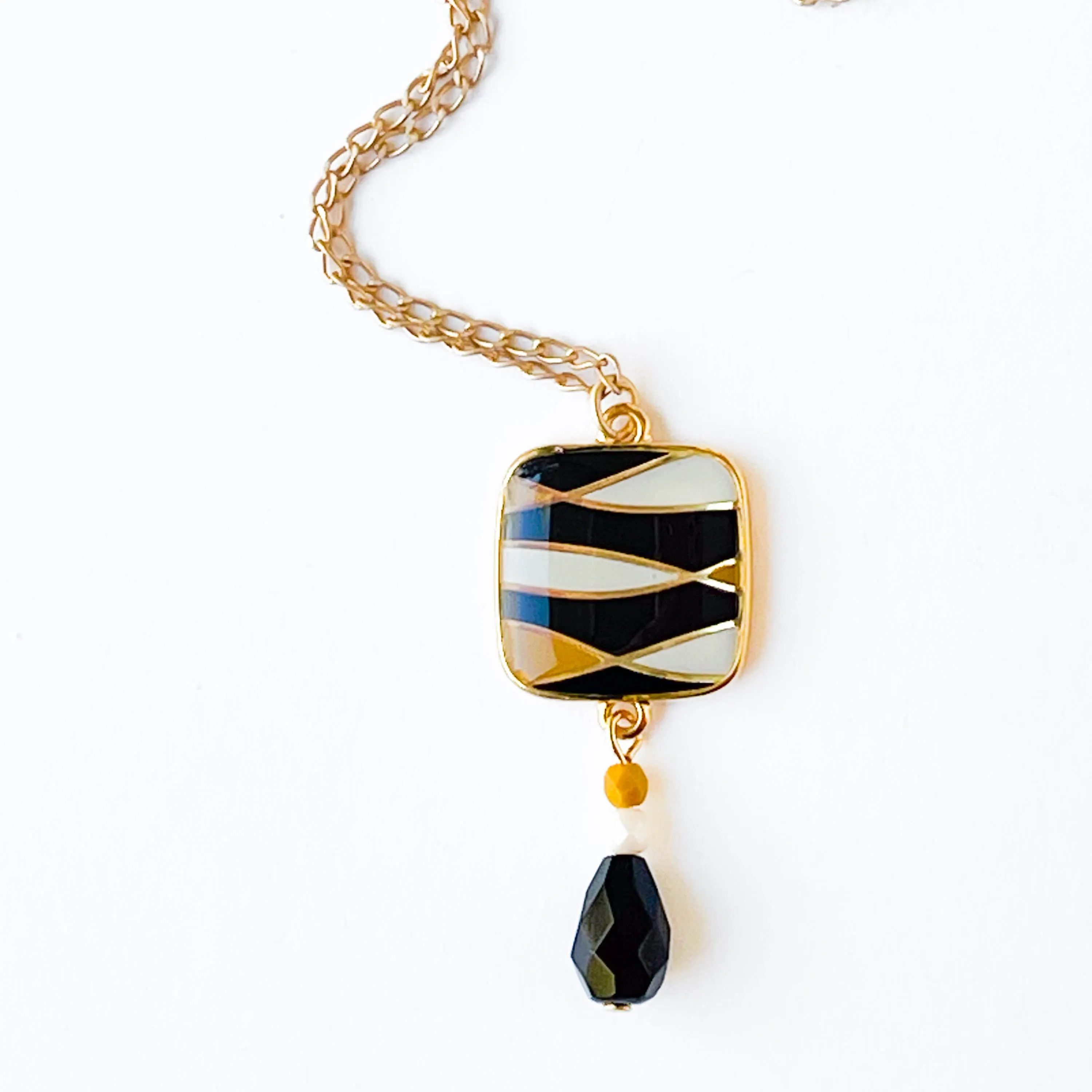 Mid-century Style Pendant necklace