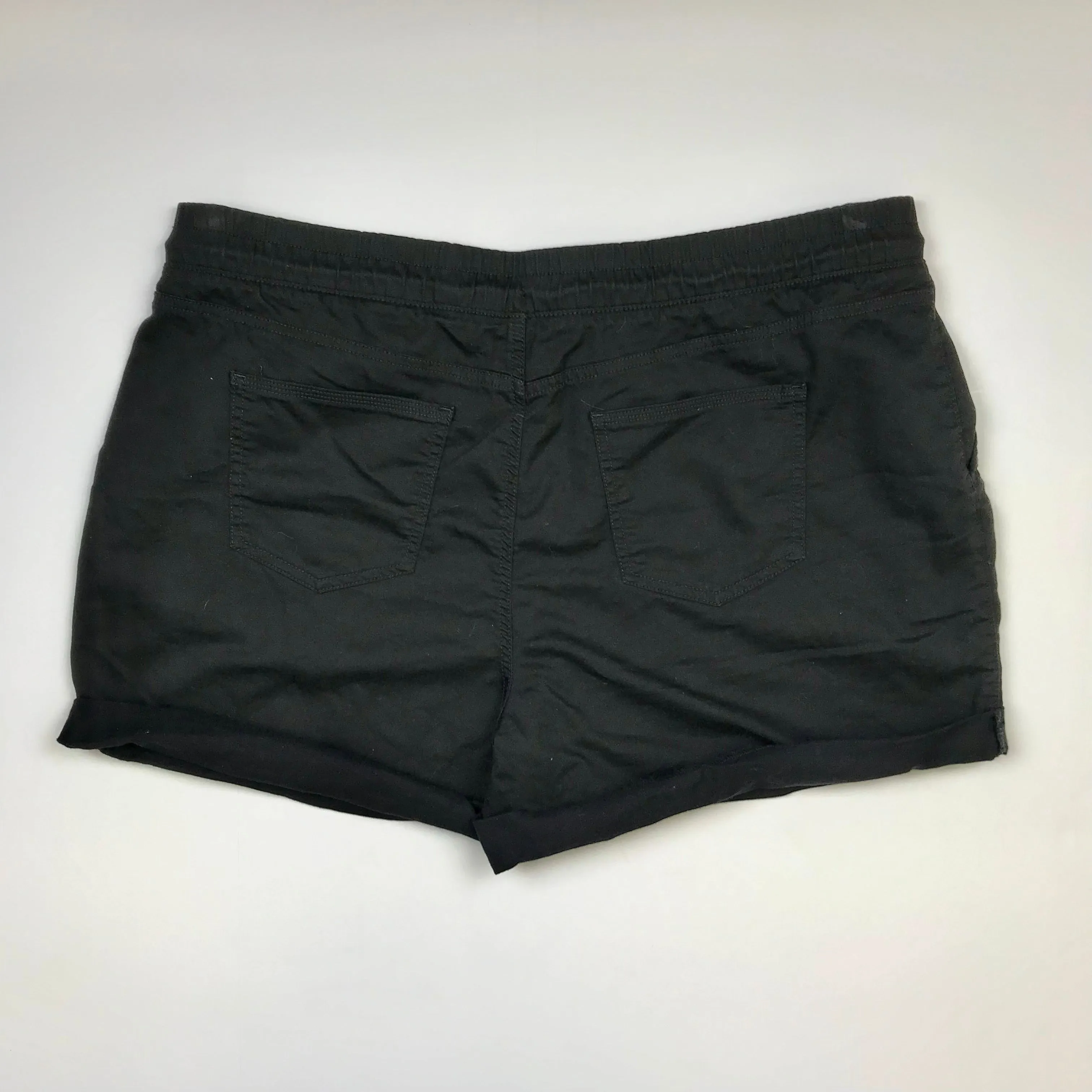 Shorts By Time And Tru  Size: 20